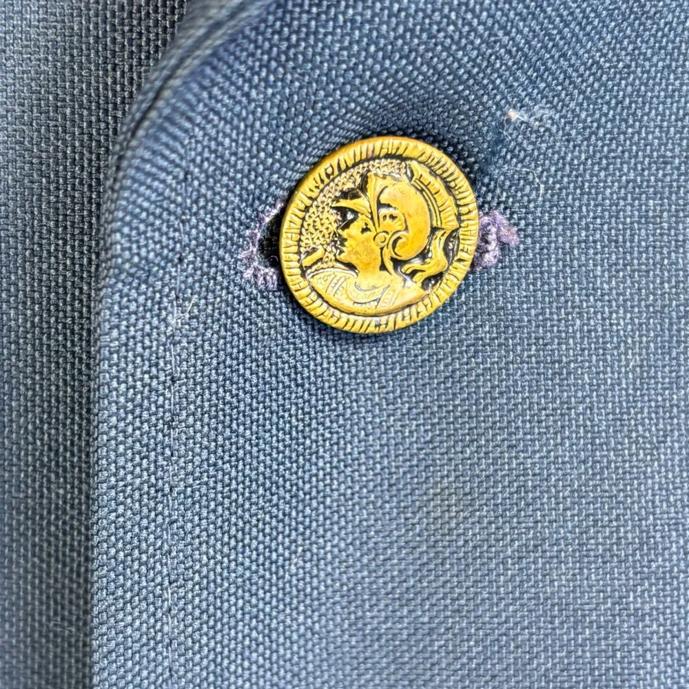 Vintage Blazer 8/10 Kids Navy Blue Textured Gold Crest Buttons Preppy Ivy Twee